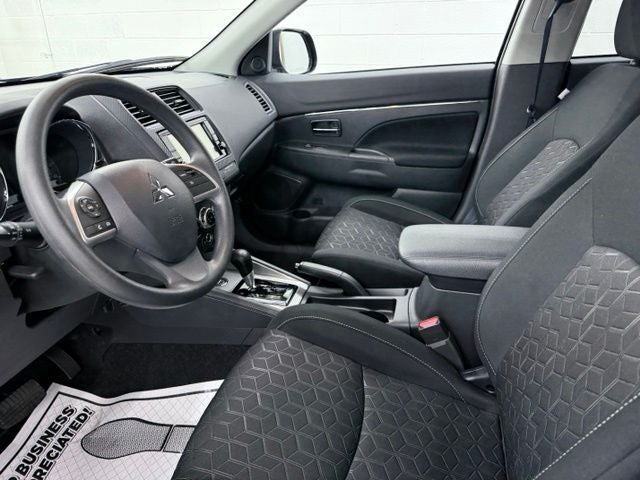 2025 Mitsubishi Outlander Sport 2.0 ES