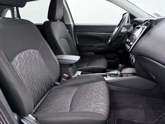 2023 Mitsubishi Outlander Sport 2.0 LE