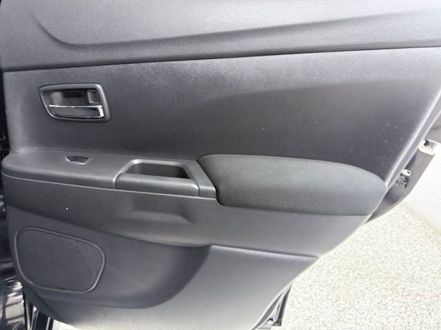 2023 Mitsubishi Outlander Sport 2.0 LE