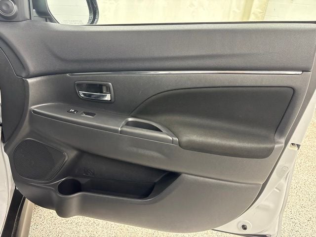 2024 Mitsubishi Outlander Sport 2.0 LE