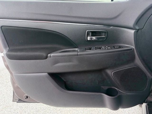 2024 Mitsubishi Outlander Sport 2.0 LE