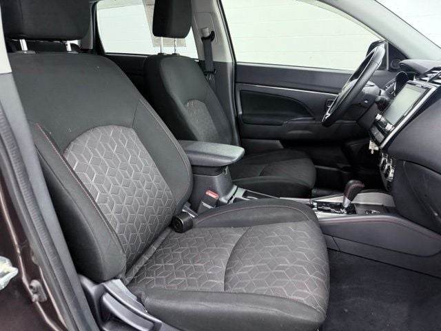 2024 Mitsubishi Outlander Sport 2.0 LE
