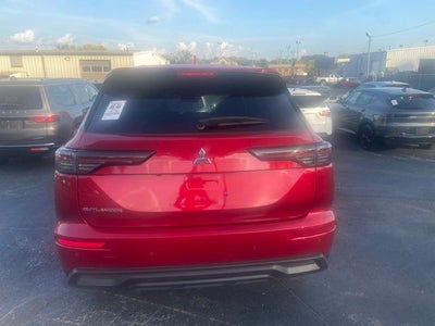 2025 Mitsubishi Outlander ES