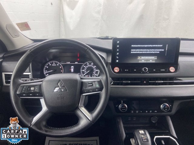 2025 Mitsubishi Outlander SE