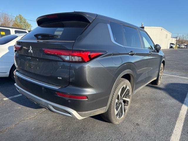 2024 Mitsubishi Outlander SE
