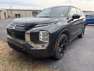 2024 Mitsubishi Outlander SE Black Edition