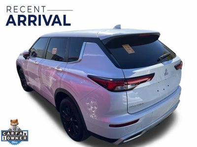 2024 Mitsubishi Outlander Base