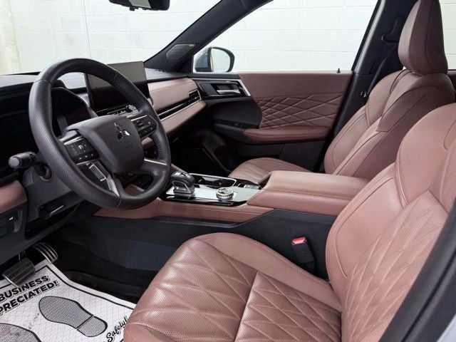 2025 Mitsubishi Outlander SEL