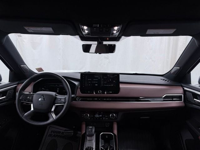 2025 Mitsubishi Outlander SEL