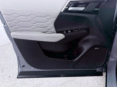 2025 Mitsubishi Outlander SEL
