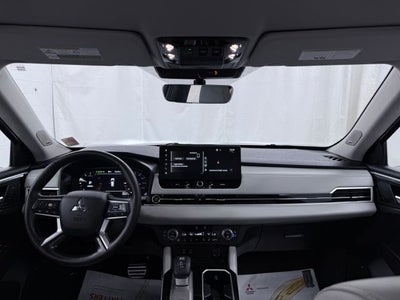 2025 Mitsubishi Outlander SEL