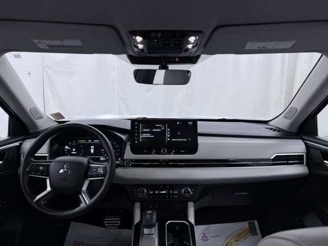 2025 Mitsubishi Outlander SEL
