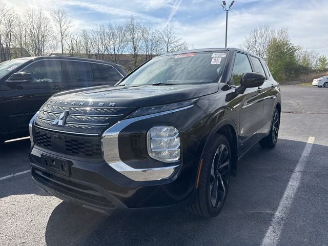 2022 Mitsubishi Outlander ES