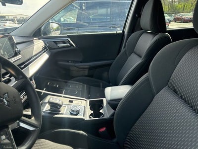 2022 Mitsubishi Outlander ES