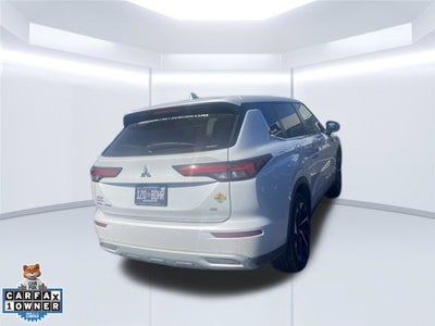 2022 Mitsubishi Outlander SE