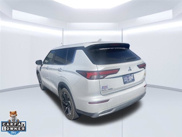 2022 Mitsubishi Outlander SE