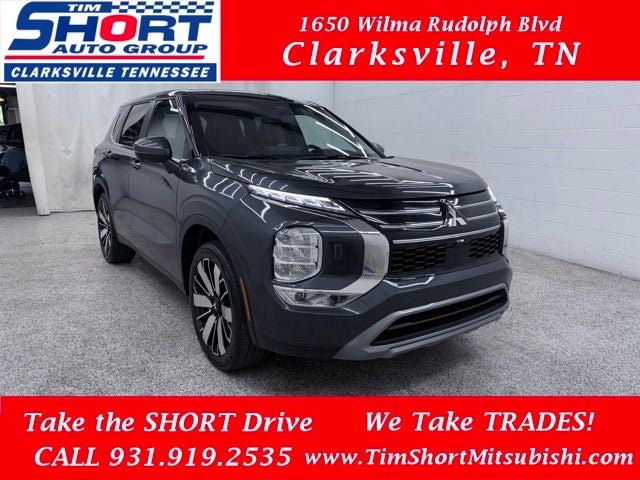 2025 Mitsubishi Outlander Base