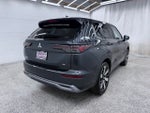 2025 Mitsubishi Outlander Base