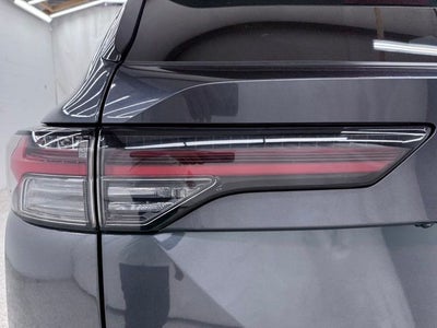2025 Mitsubishi Outlander Base