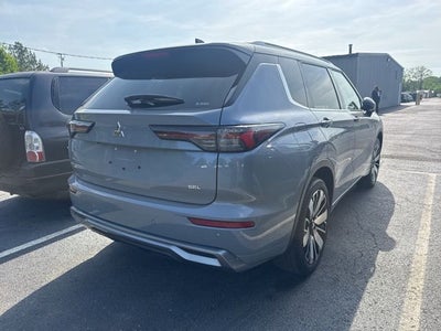2025 Mitsubishi Outlander SEL