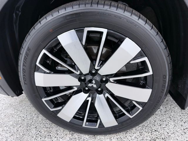 2025 Mitsubishi Outlander SEL