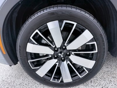 2025 Mitsubishi Outlander SEL