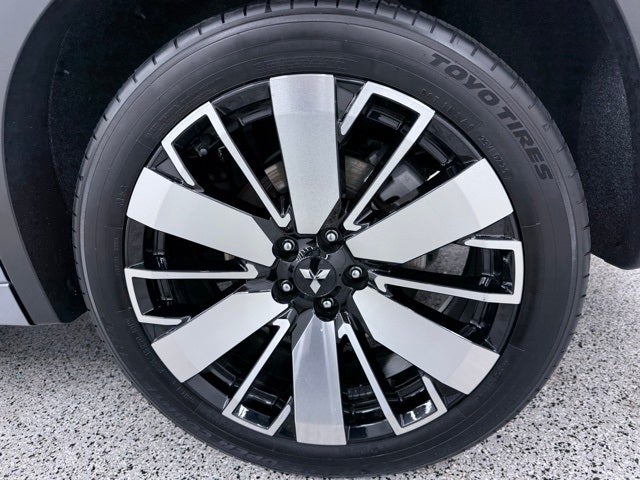 2025 Mitsubishi Outlander SEL