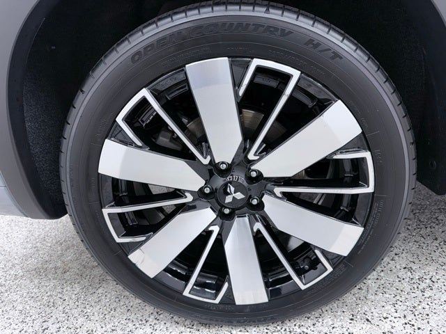 2025 Mitsubishi Outlander SEL