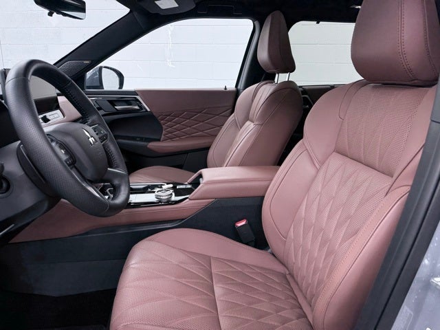 2025 Mitsubishi Outlander SEL