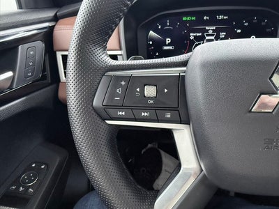 2025 Mitsubishi Outlander SEL