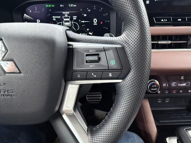 2025 Mitsubishi Outlander SEL