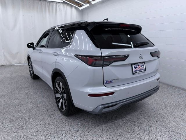 2025 Mitsubishi Outlander SEL