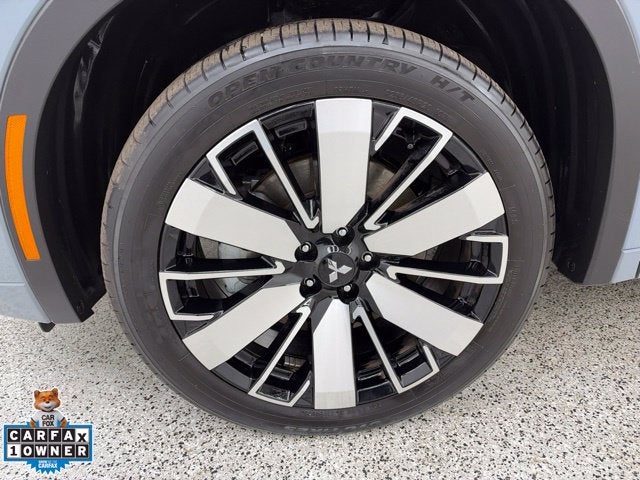 2025 Mitsubishi Outlander SEL