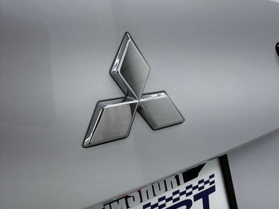 2023 Mitsubishi Outlander PHEV SE