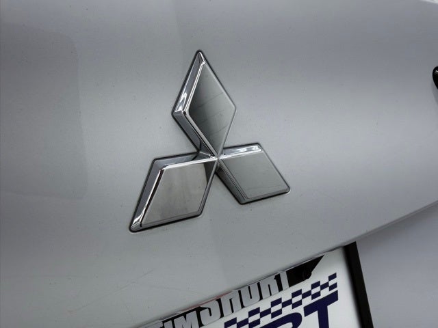 2023 Mitsubishi Outlander PHEV SE