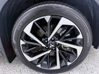 2023 Mitsubishi Outlander PHEV SE