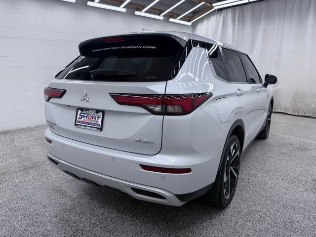 2023 Mitsubishi Outlander PHEV SE