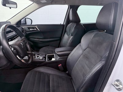 2023 Mitsubishi Outlander PHEV SE