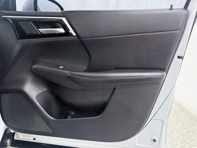 2023 Mitsubishi Outlander PHEV SE