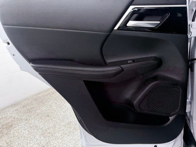 2023 Mitsubishi Outlander PHEV SE