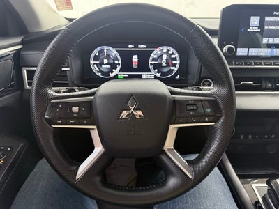 2023 Mitsubishi Outlander PHEV SE