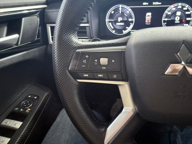 2023 Mitsubishi Outlander PHEV SE