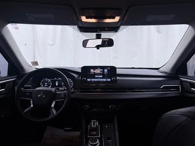 2023 Mitsubishi Outlander PHEV SE