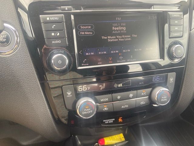 2021 Nissan Rogue Sport SV