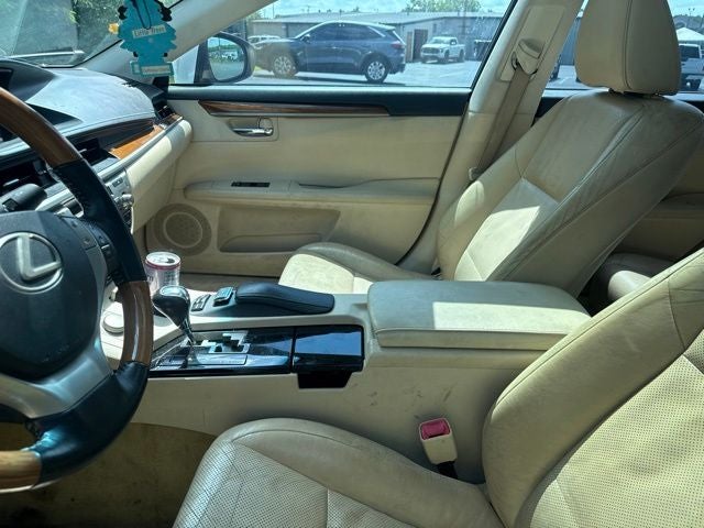 2014 Lexus ES 300h
