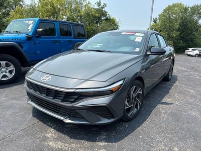 2025 Hyundai Elantra SEL Sport
