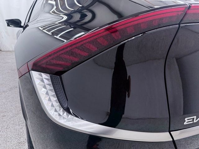 2024 Kia EV6 Wind