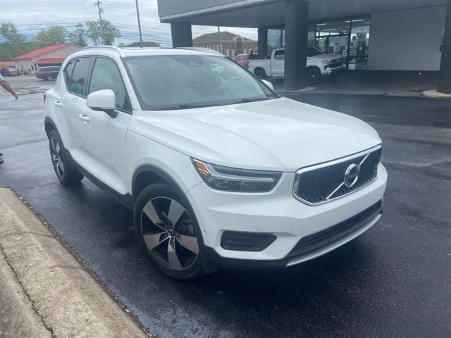 2019 Volvo XC40 Momentum