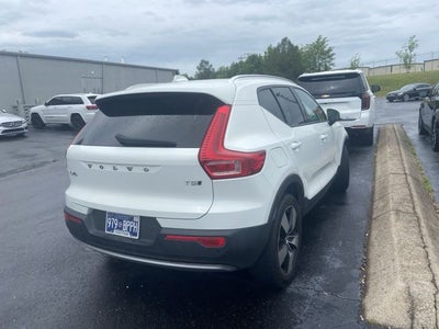 2019 Volvo XC40 Momentum