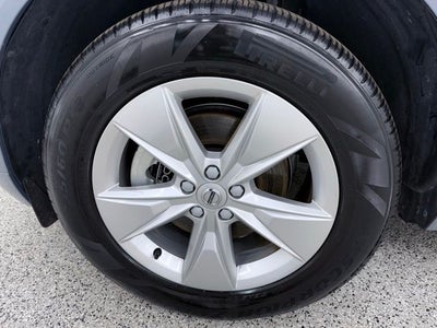 2022 Volvo XC60 B5 Momentum